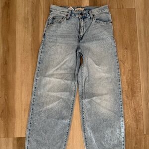 LEVIS! baggy dad jean!